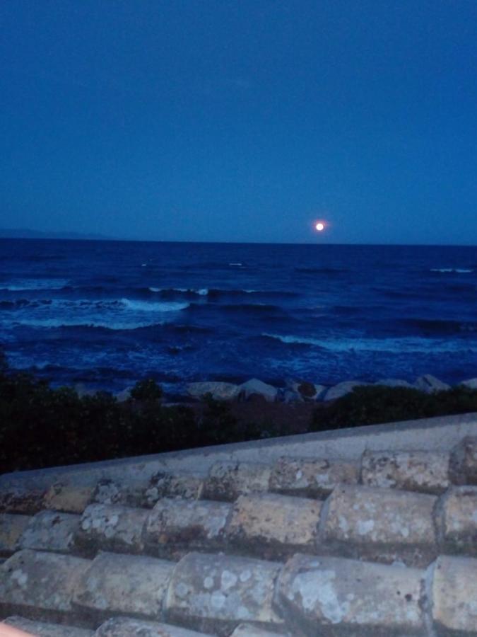 La Maddalena  Casa Bon' Aria Fronte Mare Sud Sardegnaヴィラ エクステリア 写真