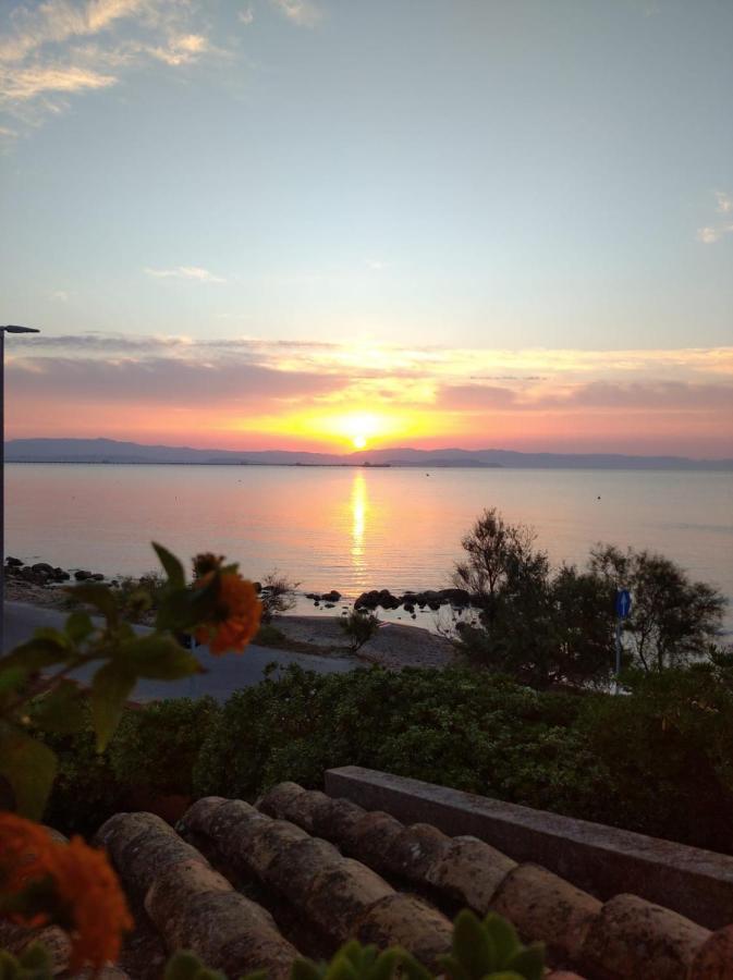 La Maddalena  Casa Bon' Aria Fronte Mare Sud Sardegnaヴィラ エクステリア 写真
