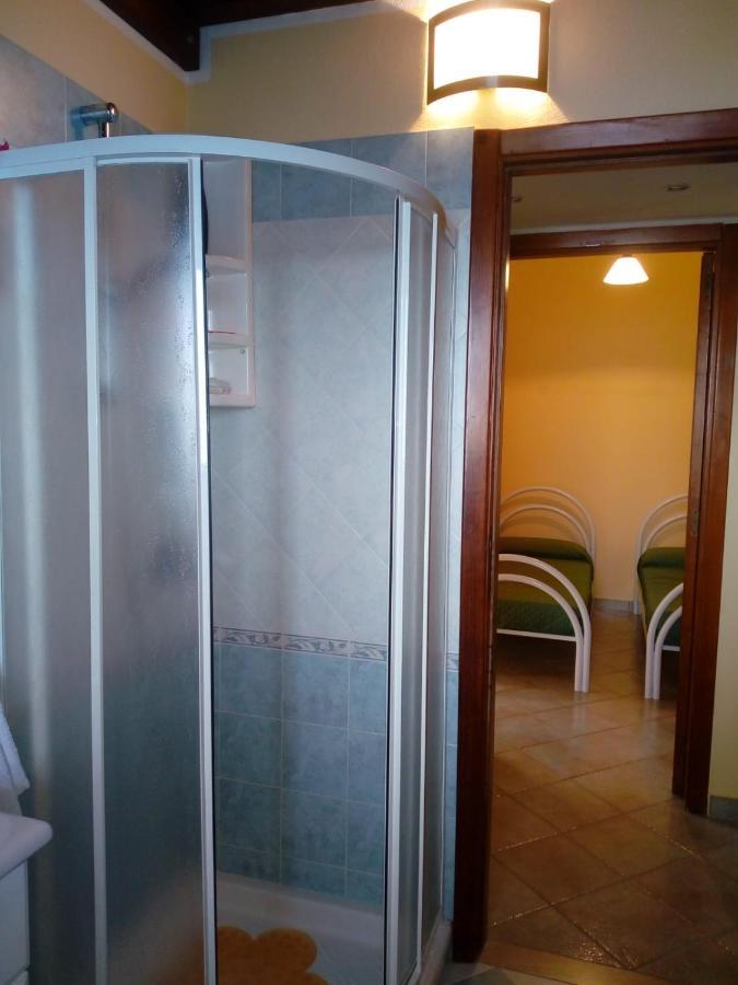 La Maddalena  Casa Bon' Aria Fronte Mare Sud Sardegnaヴィラ エクステリア 写真