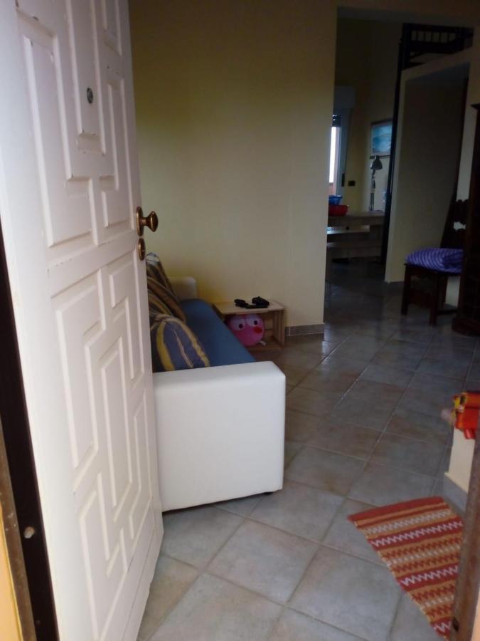 La Maddalena  Casa Bon' Aria Fronte Mare Sud Sardegnaヴィラ エクステリア 写真